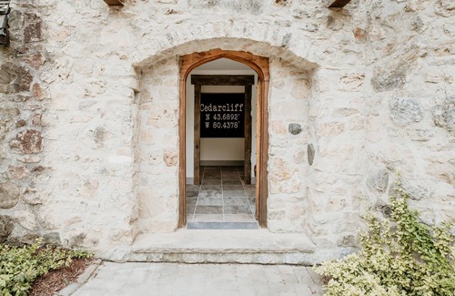 Elora Villa | Discover Cedarcliff Elora - A Majestic Family Retreat