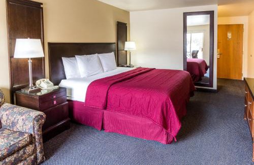 Monitor Hotel | Pet-Friendly Retreat at Cedars Inn with Ocean Views