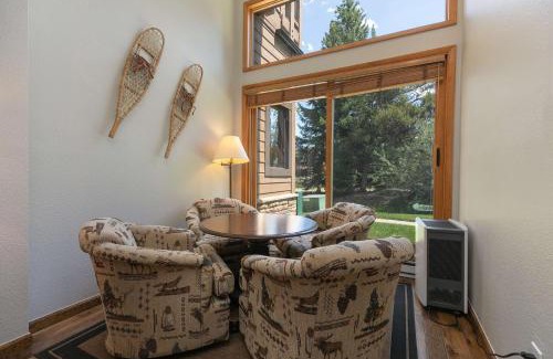 Peak 9 House | Unmatched Comfort at Cedars Liftside: Ski In/Ski Out Retreat