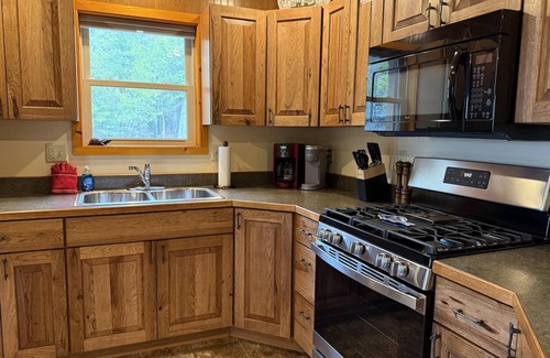 Drummond House | Relax at Cedarside @ Captain's Cove on Drummond Island