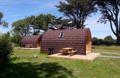 Helford Passage Other | Robin - Unique Ensuite Glamping Pod with Kitchen Access