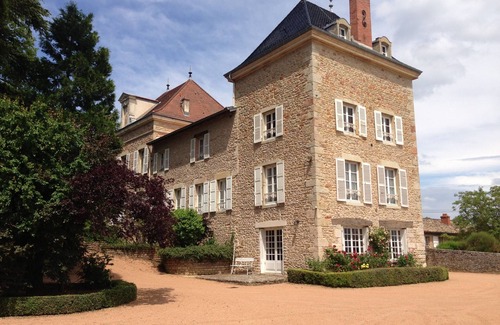 Prisse House | Family House with Kitchen & Breakfast: Ideal for Groups