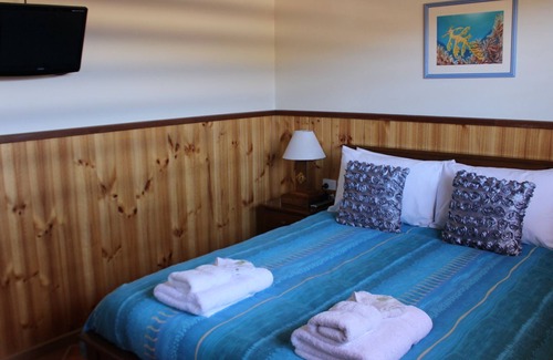 Bonython Villa | Beachfront Villas at Ceduna Shelly Beach: Perfect Ocean Views