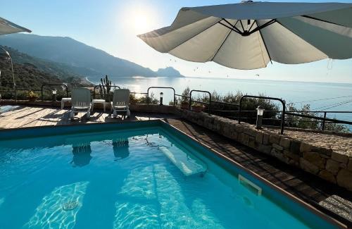 Sant'Ambrogio Apartment | Inviting CefalHome with Pool and Oceanfront View