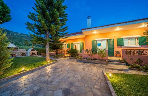 Razata House | Discover the Cefalonian Hideaway: Pet-Friendly Retreat
