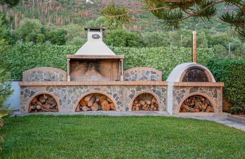 Razata House | Discover the Cefalonian Hideaway: Pet-Friendly Retreat
