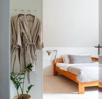 Ceska Trebova Apartment | Cozy Apartment with Bathtub and Fireplace for Families