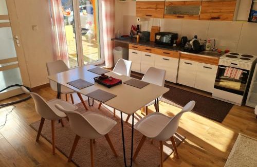 Donovaly House | Cozy Apartment Haven in Donovaly-Hanesy for Families