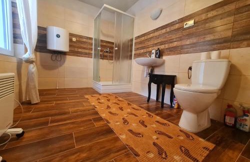 Donovaly House | Cozy Apartment Haven in Donovaly-Hanesy for Families