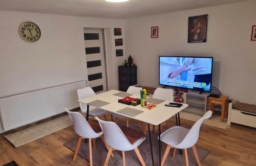 Donovaly House | Cozy Apartment Haven in Donovaly-Hanesy for Families