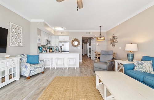 Miramar Beach Condo | Celadon Beach Resort - Guest Rated 10/10 with Free Beach Chairs