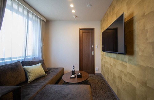 Aoi Ward Hotel | Relaxing Celeste Suite in Shizuoka with Breakfast & Kitchen