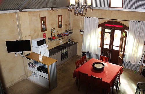 Dubbo Hotel | Exceptional Cellar Guesthouse - Family-Friendly Stays in Dubbo