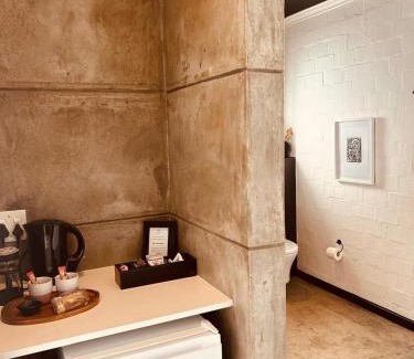 Robertson Apartment | Cellar Pods Red