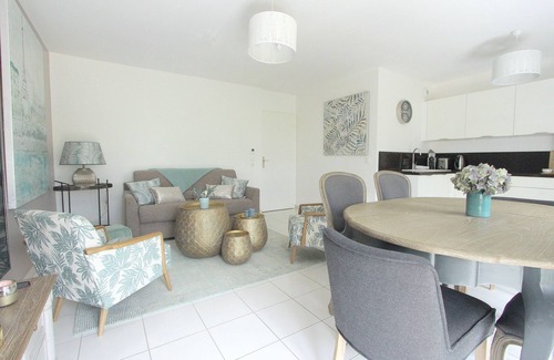 Serris Apartment | CELTES7: Ideal Spot for Disneyland Paris Adventurers