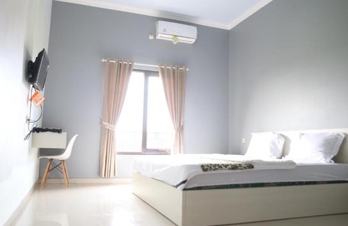 Rendeh House | Discover Cemara Guest House Syariah Kertajati - 4 Star Stay