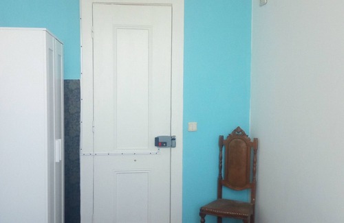 Santos House | Budget-Friendly Stay at Cenario Catita Hostel with Breakfast