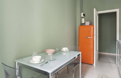 Bullona Apartment | Modern Apartment Steps from China Town & Sempione Area