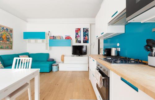 Ghisolfa Apartment | Discover Cenisio - Bullona: Modern Suite for Families