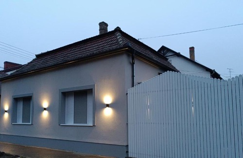 Becej Apartment | Welcoming Cent-room Apartman Ada - Rated 9.5/10 by Guests