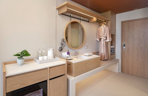 Ayutthaya Hotel | Discover Centara Ayutthaya: 4-Star Poolside Retreat