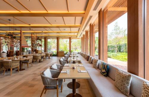 Ayutthaya Hotel | Discover Centara Ayutthaya: Family-Friendly with Pool & Dining