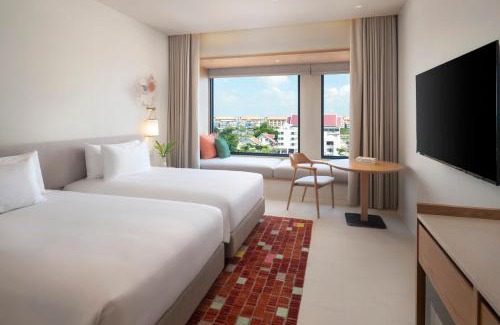 Ayutthaya Hotel | Discover Centara Ayutthaya: Family-Friendly with Pool & Dining