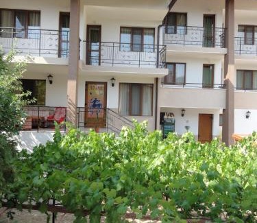 Rila Hotel | Family-Friendly Centaur Hotel with Restaurant & Breakfast