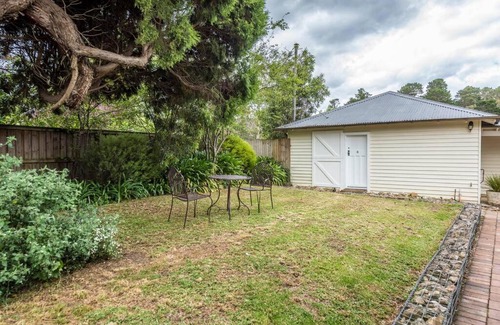 Bowral Apartment | Experience Centennial Cottage 2 - Botanica: Guest Rated 9/10