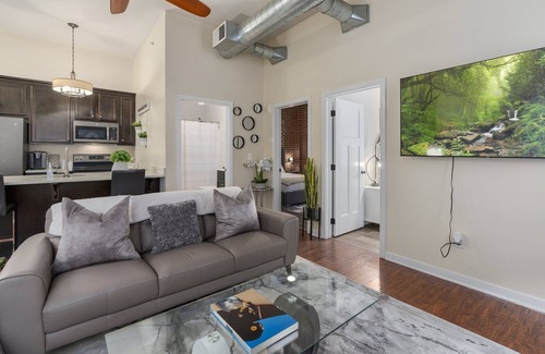 St. Paul's Park Apartment | Ideal Center City Allentown Home for Families and Pets