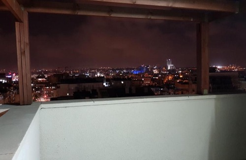 Bene Beraq Apartment | Central Location with Wheelchair Accessibility in City Center