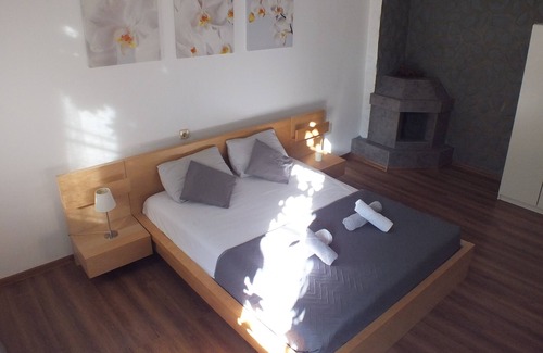 Gara de Nord House | Center Duplex in Green Villa