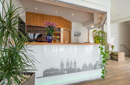 Naumburg Hotel | Pet-Friendly Center Hotel Kaiserhof with Great Value