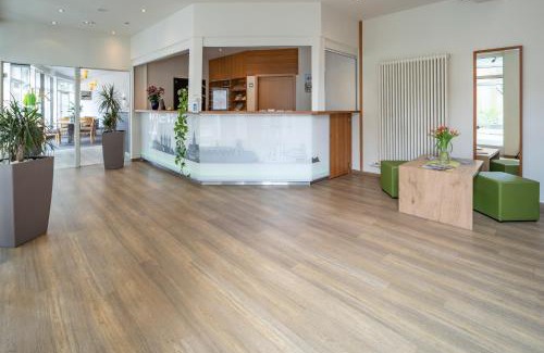 Naumburg Hotel | Pet-Friendly Center Hotel Kaiserhof with Great Value