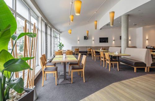 Naumburg Hotel | Pet-Friendly Center Hotel Kaiserhof with Great Value