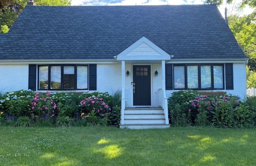 Jamesport House | Center of Jamesport, New Pool!