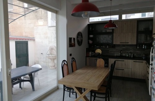 Lecce Apartment | Discover Lecce: Fourrooms with Terrace & Free Bicycles