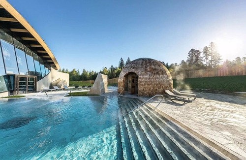 Hattigny House | Family-Friendly 5-Room Cottage at Center Parcs - Premium Stay