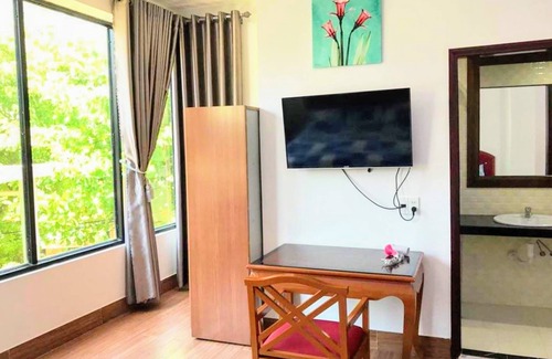 Hai Chau Apartment | Cozy 2-Bed Retreat Near Han River with Free Cafe Access
