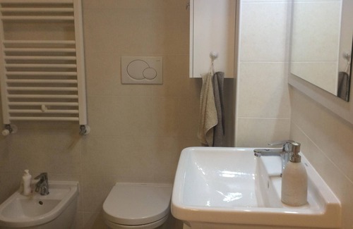 Citta Nuova-Barriera Nuova-San Vito-Citta Vecchia Apartment | Accessible Retreat with Ocean Views and Direct Elevator Access