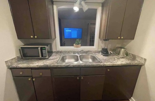 Parker Lane Apartment | Central 2-Bedroom Retreat with Patio Near Downtown