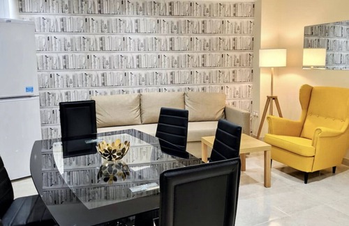 Avonmore and Brook Green Apartment | Modern 2 Bedroom Apartment in Central Kensington