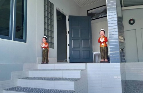 Hua Hin House | Central 2-bedroom home in Hua Hin with AC, WiFi, Full kitchen, washing machine