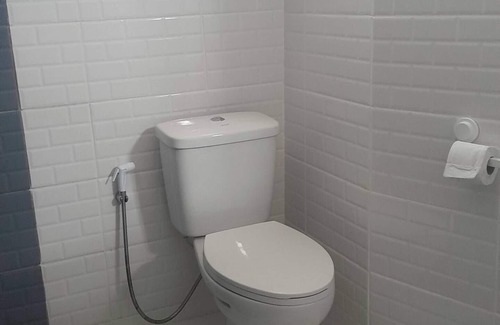 Hua Hin House | Central 2-bedroom home in Hua Hin with AC, WiFi, Full kitchen, washing machine