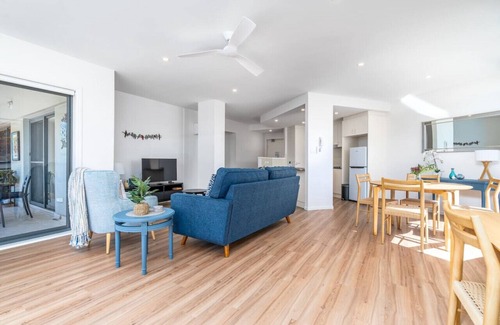 Greenway Apartment | Stylish Central 2BR Apartment in Greenway - Family-Friendly
