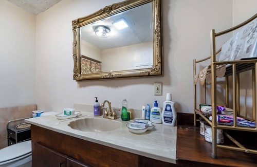 Lynchburg House | Central 4BR Historic Gem | Near Colleges