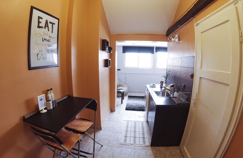 Sofia City Center Apartment | Cozy Central 5 Corners Studio with Kitchen & Breakfast