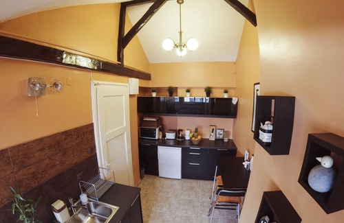 Sofia City Center Apartment | Cozy Central 5 Corners Studio with Kitchen & Breakfast
