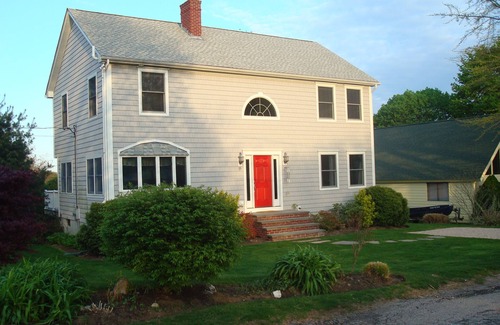 Bonnet Shores House | Central Air & Piped-in Music Luxury Beach House ! Bonnet Shores, Narragansett