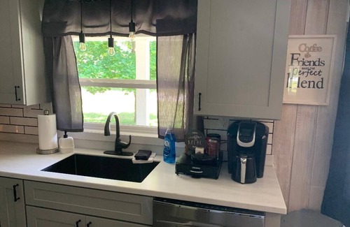 St. Helen House | Cozy House Near Lake St Helen with Family-Friendly Amenities